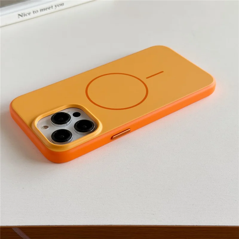 Voor iPhone 16 Pro Magnetische Hoesje met Huidgevoel PC TPU 2 in 1 Schokbestendige Telefoonhoes - Oranje