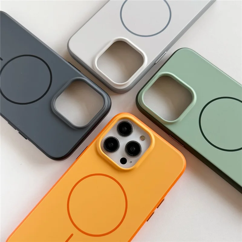 Voor iPhone 16 Pro Magnetische Hoesje met Huidgevoel PC TPU 2 in 1 Schokbestendige Telefoonhoes - Oranje