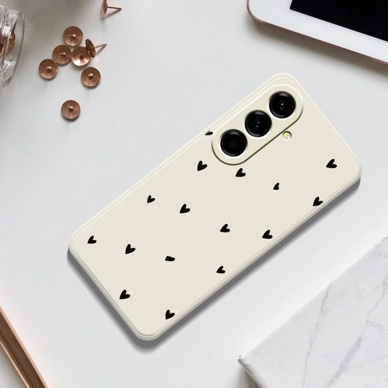 Coque pour Samsung Galaxy A57 5G, motif imprimé petits cœurs, bord droit, housse arrière en TPU - Beige