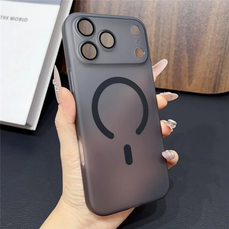 Чехол магнитный для iPhone 17 Pro Max с защитой объектива камеры, матовый ударопрочный чехол из поликарбоната + защитная пленка из закаленного стекла — прозрачный черный