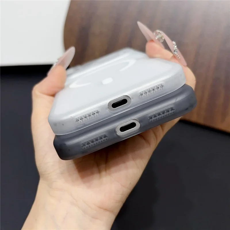 Чехол магнитный для iPhone 17 Pro Max с защитой объектива камеры, матовый ударопрочный чехол из поликарбоната + защитная пленка из закаленного стекла — прозрачный черный