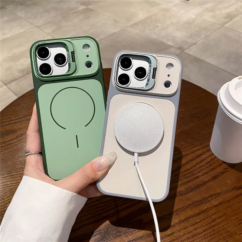 غطاء لهاتف iPhone 17 Pro مغناطيسي بتصميم كاميرا خفية وحامل قابل للإمالة، غطاء هاتف من مادة البولي كربونات + TPU مع واقي شاشة من الزجاج المُقَسّى - كاكي