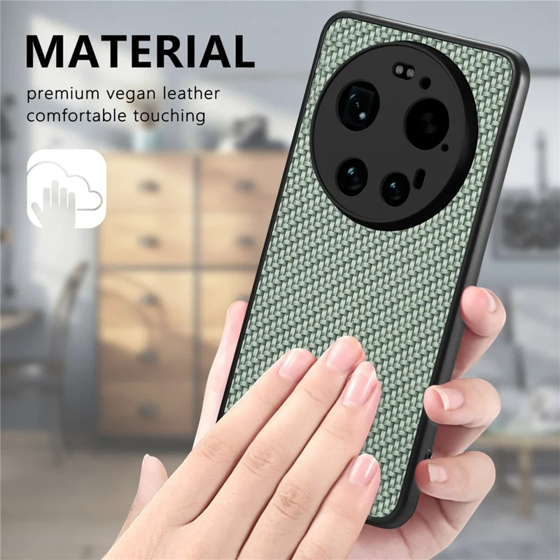 Obudowa na Xiaomi 17 Ultra 5G, pokryta sztuczną skórą z teksturą węglową, z tworzywa PC+TPU - Czarny