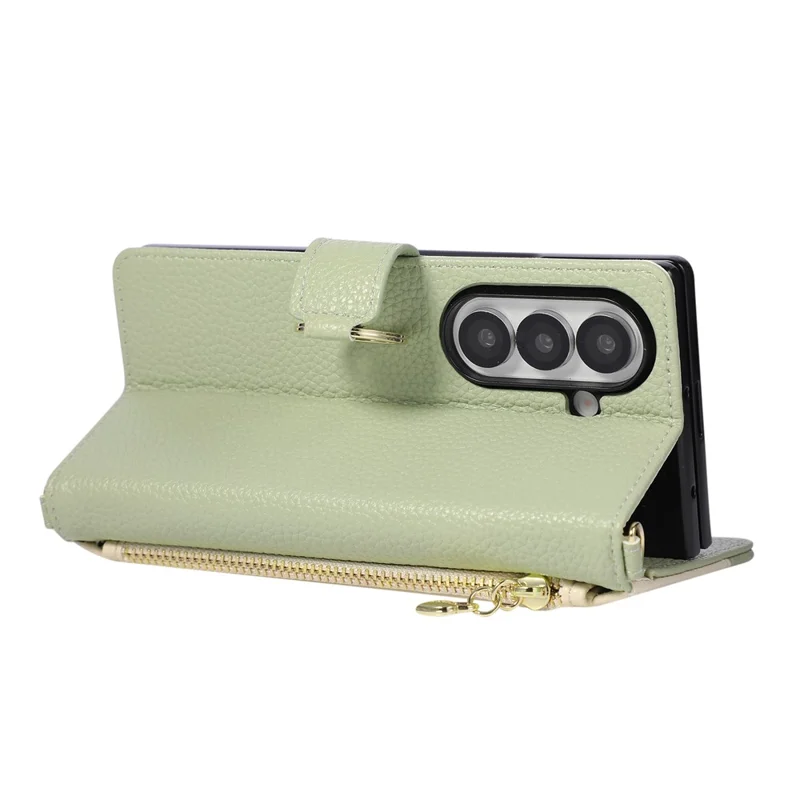 For Samsung Galaxy Z Fold8 Ultra Wallet Case Triangular Splicing Zipper Leather Phone Cover with Wrist Strap - Green
