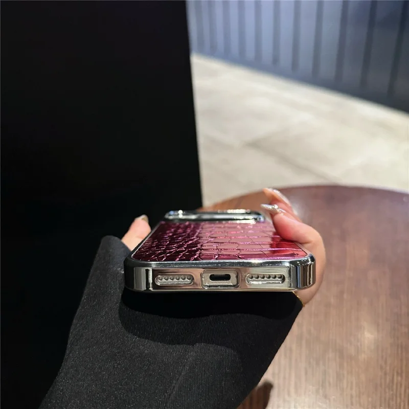 Voor iPhone 17 Pro hoes electroplated krokodillenstructuur stootvaste lederen achterkant - Zwart