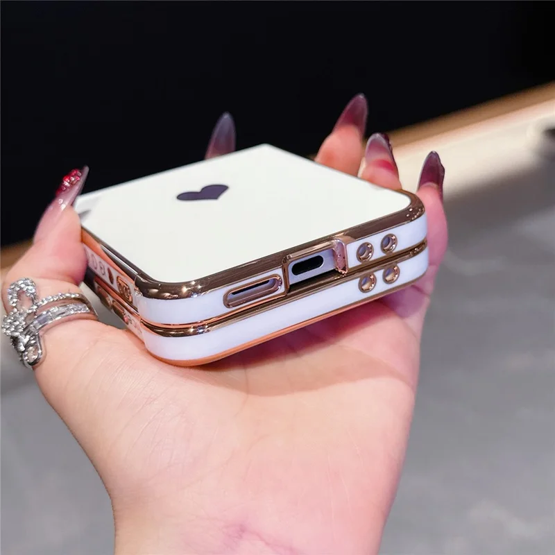 For Samsung Galaxy Z Flip7 FE 5G / Z Flip6 5G Case TPU Phone Back Cover Electroplating Heart Pattern - Ivory White