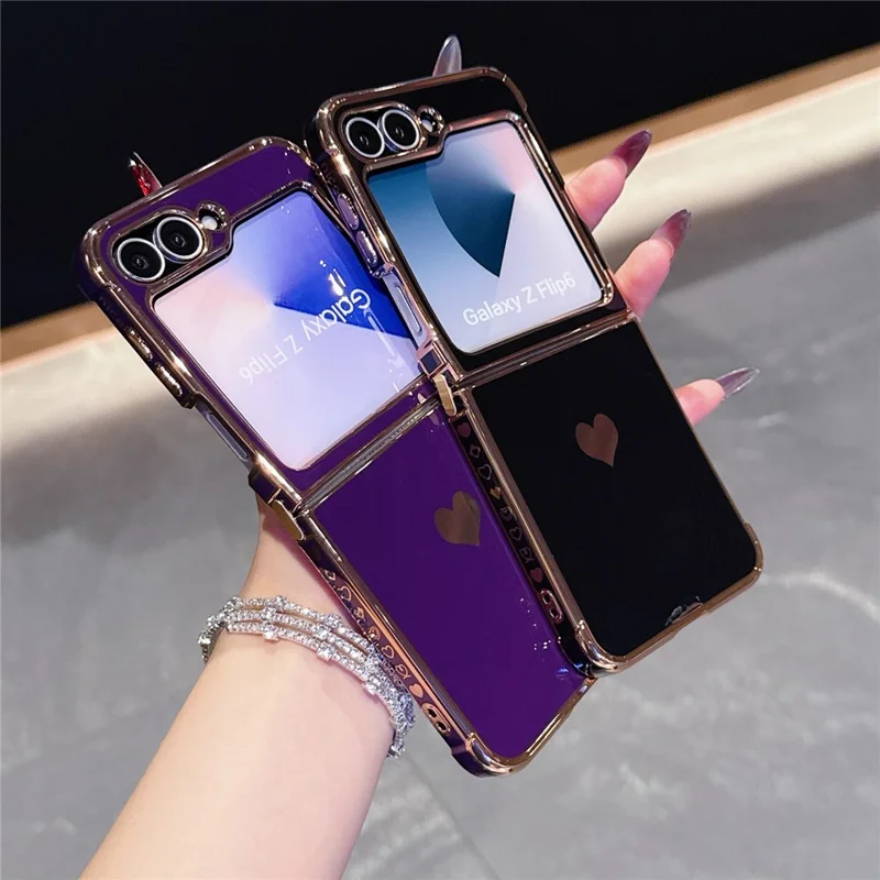 For Samsung Galaxy Z Flip7 FE 5G / Z Flip6 5G Case TPU Phone Back Cover Electroplating Heart Pattern - Ivory White