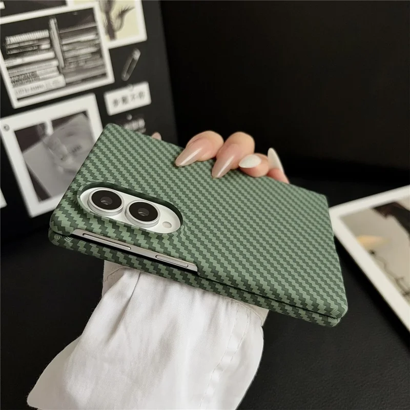 Cover magnetico per Samsung Galaxy Z Fold8 con texture in fibra di carbonio, custodia in policarbonato con protezione per schermo - Blu