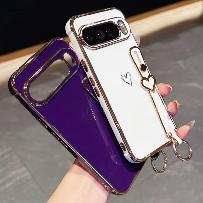 For Google Pixel 10 Pro XL Case Electroplated Heart Pattern TPU Phone Back Cover with Wristband Kickstand - Ivory White