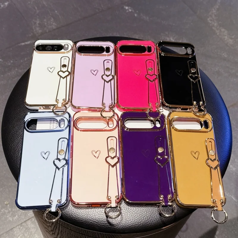 For Google Pixel 10 Pro XL Case Electroplated Heart Pattern TPU Phone Back Cover with Wristband Kickstand - Ivory White