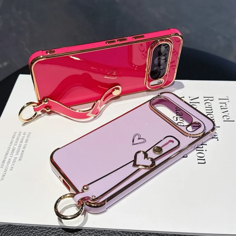 For Google Pixel 10 Pro XL Case Electroplated Heart Pattern TPU Phone Back Cover with Wristband Kickstand - Ivory White