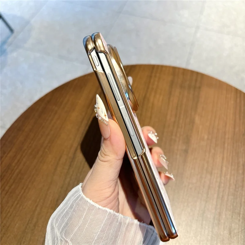 Чехол для vivo X Fold6 5G с бабочками, ударопрочный поликарбонатный чехол с закалённым стеклом и защитой экрана — жёлтый
