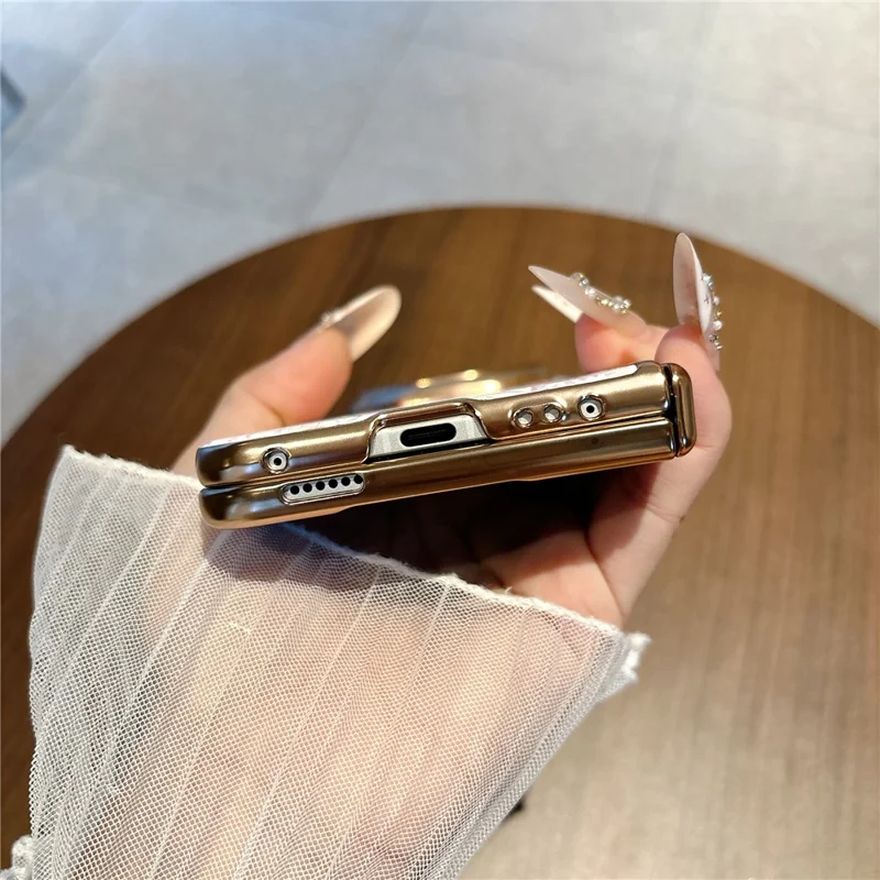 Чехол для vivo X Fold6 5G с бабочками, ударопрочный поликарбонатный чехол с закалённым стеклом и защитой экрана — жёлтый
