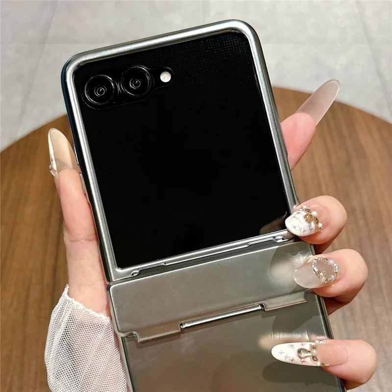Electroplating Case for Motorola Razr 70 / Razr 60 / Razr 50 5G Hard PC Protective Phone Cover with Screen Protector - Silver