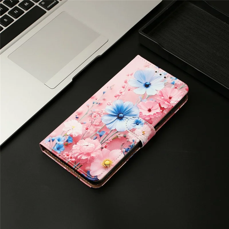 For Google Pixel 11  /  Pixel 10  /  Pixel 10 Pro  /  Pixel 9  /  Pixel 9 Pro Case Pattern Printed Wallet Flip Stand PU Leather Phone Cover with Wrist Strap - Blue Floral
