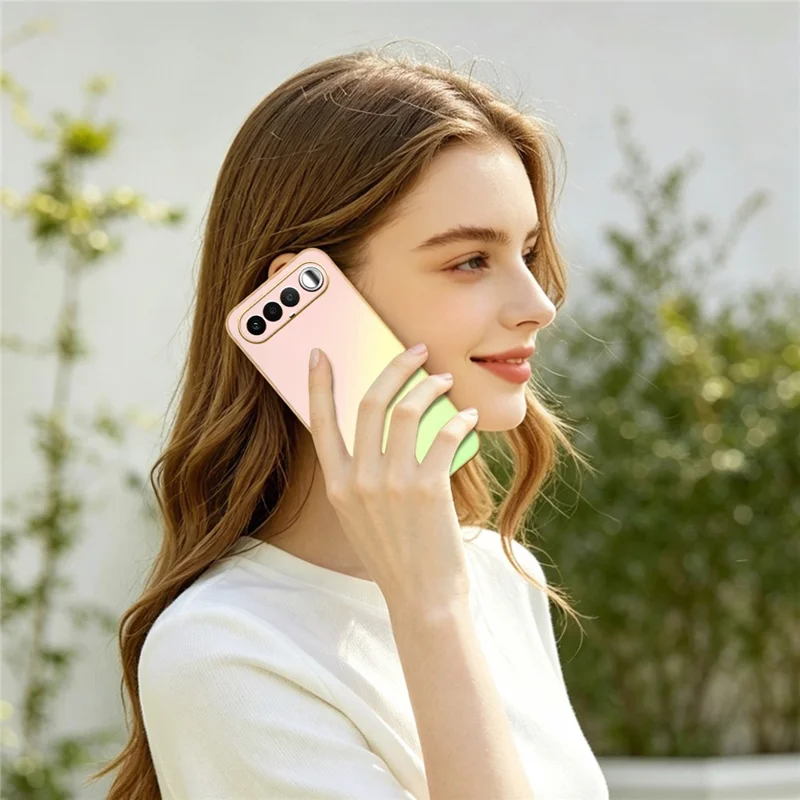 Funda SINGIUZOO para Realme 16 5G, carcasa electrochapada con color degradado mate AG, protectora de PC + TPU - Rosa