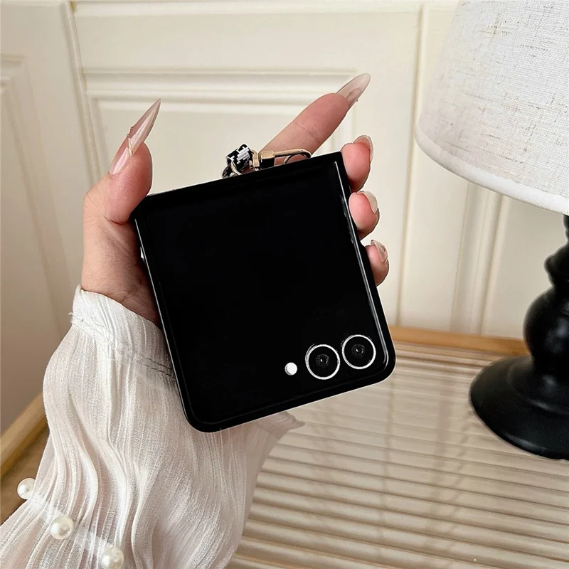 For Samsung Galaxy Z Flip8 Case Bear Charm PU Leather + PC Phone Cover with Wrist Strap - Houndstooth