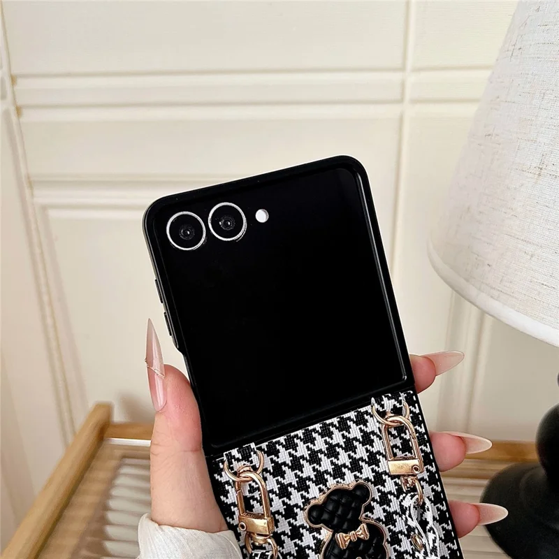 For Samsung Galaxy Z Flip8 Case Bear Charm PU Leather + PC Phone Cover with Wrist Strap - Houndstooth