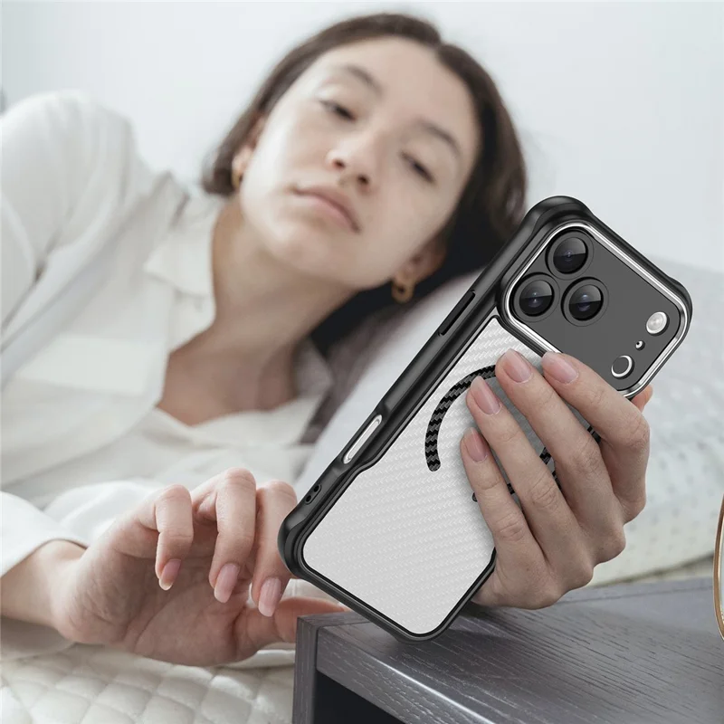 For iPhone 18 Pro Max  /  17 Pro Max Case Magnetic Case Hybrid Phone Cover Carbon Fiber - Black