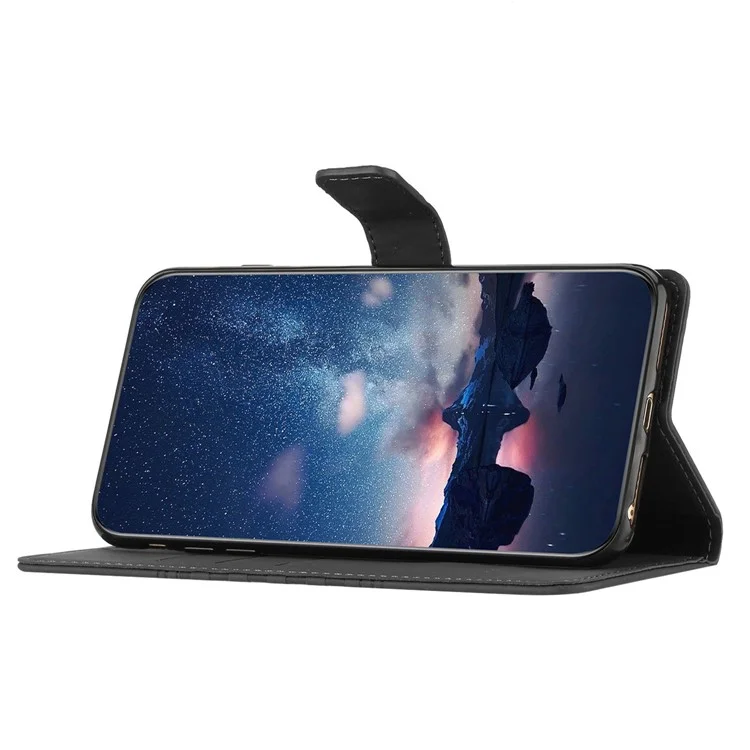 Skin-touch Wallet Case for Samsung Galaxy A04 4G (164.4 x 76.3 x 9.1 mm), Retro Imprinted Pattern Leather Phone Stand Cover - Black