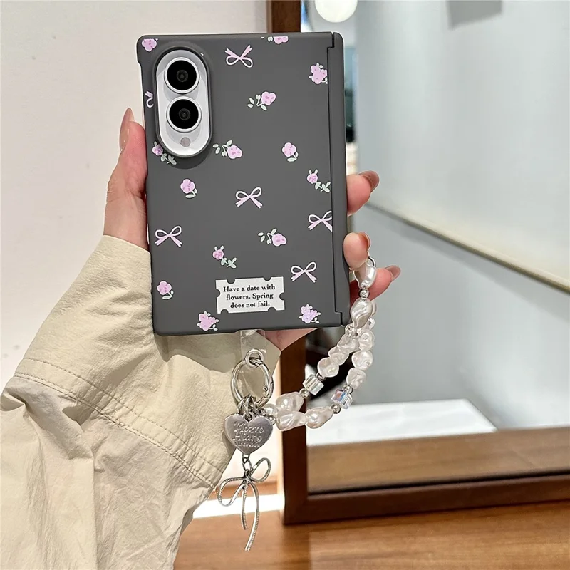 For Samsung Galaxy Z Fold8 Case Floral Pattern Hard PC Foldable Phone Cover with Pearl Wrist Strap - Pink Flower