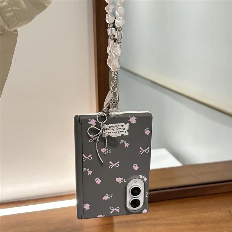 For Samsung Galaxy Z Fold8 Case Floral Pattern Hard PC Foldable Phone Cover with Pearl Wrist Strap - Pink Flower
