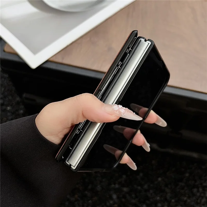 Für iPhone Fold Magnetische Hülle mit Litschi-Struktur-Leder + PC Scharnier-Schutz-Handyhülle - Braun