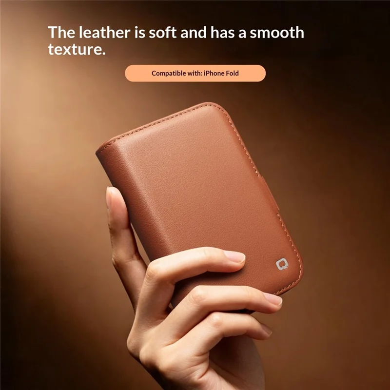 QIALINO Custodia per iPhone Fold in Vera Pelle di Mucca + PC, Protezione Integrale - Marrone Dorato