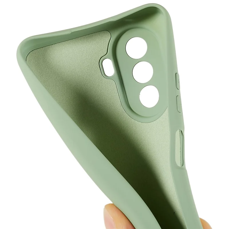 For Huawei nova Y70 4G Arc Edge Liquid Silicone Texture Case 2.0mm Thick Shockproof Soft TPU Phone Cover - Green