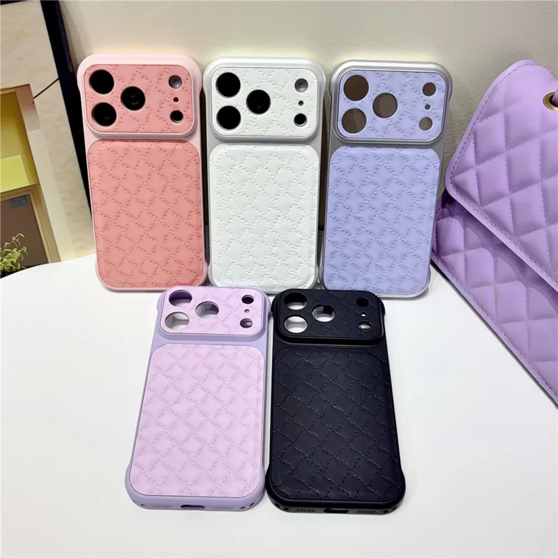 Voor iPhone 18 Pro / 17 Pro Randloze Hoes PU-leer Ruitpatroon Stootvrije Telefoonhoes - Roze