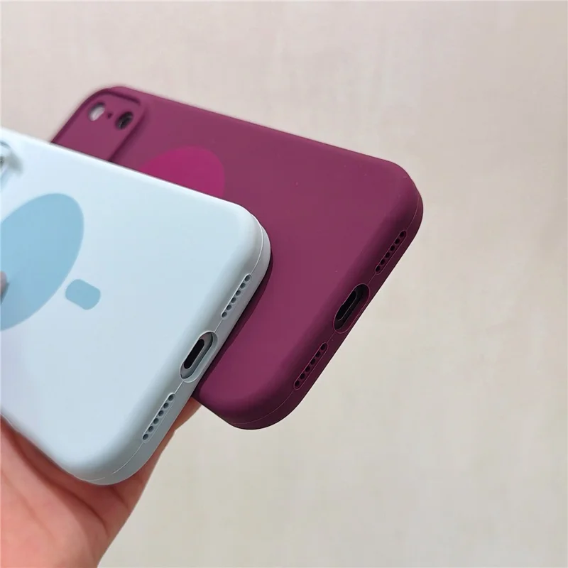For iPhone 18 Pro Max  /  17 Pro Max Round Candy Shape Magnetic Case Liquid Silicone Shockproof Precise Cutouts Phone Cover - Navy Blue