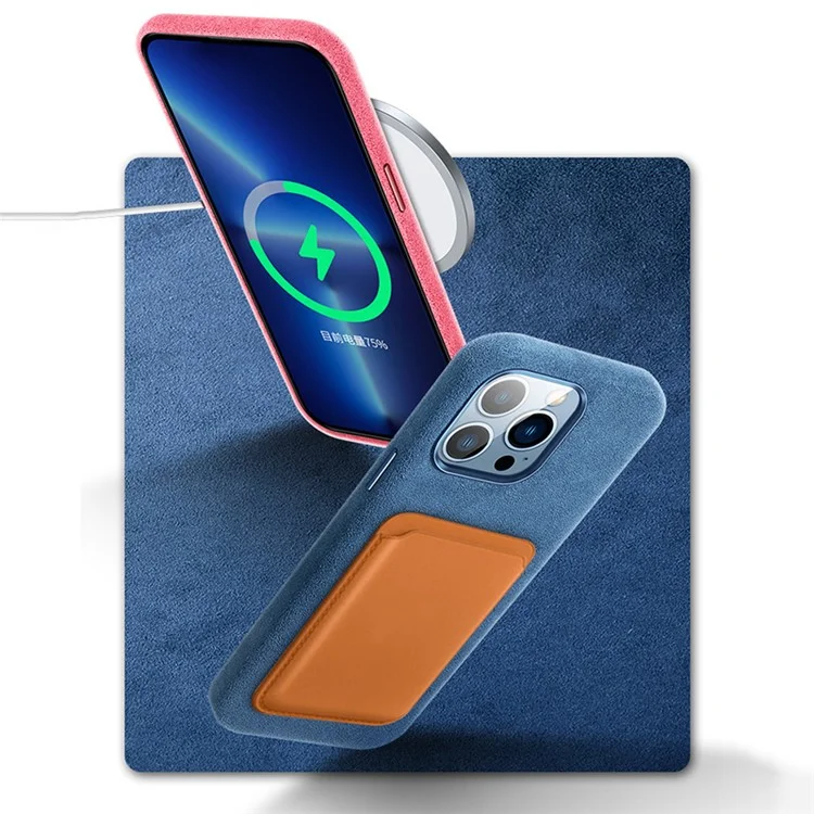 Pour iPhone 12 / 12 Pro 6.1 pouces Coque arrière, Compatible avec MagSafe Résistant aux rayures Revêtement en suède Boîtier de téléphone en PC avec bouton métallique - Bleu