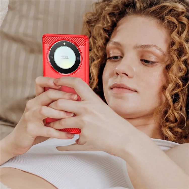 Para Honor X9a 5G / X40 5G / Magic5 Lite 5G Textura de Fibra de Carbono Caso de TPU do Telefone Capa de Telefone Escovada - Vermelho