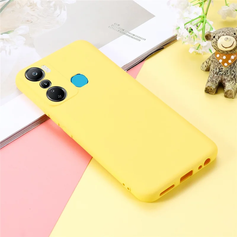 Pour Infinix Hot 20i 4G Slim-Fit Étui en silicone liquide Téléphone Anti-Rayures Doublure douce Couverture de protection avec Dragonne - Jaune