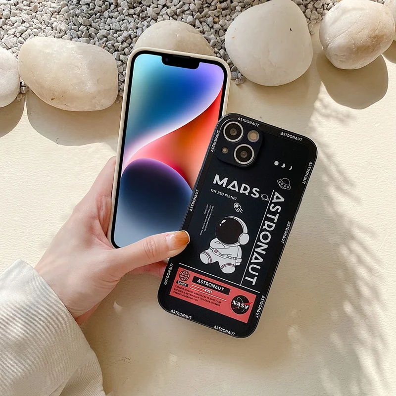 For iPhone 14 Plus Soft TPU Phone Case Precise Cutout Mars Astronaut Pattern Shockproof Cover - Black