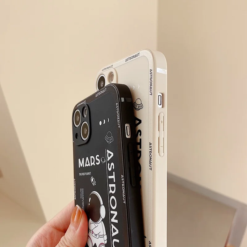For iPhone 14 Plus Soft TPU Phone Case Precise Cutout Mars Astronaut Pattern Shockproof Cover - Black