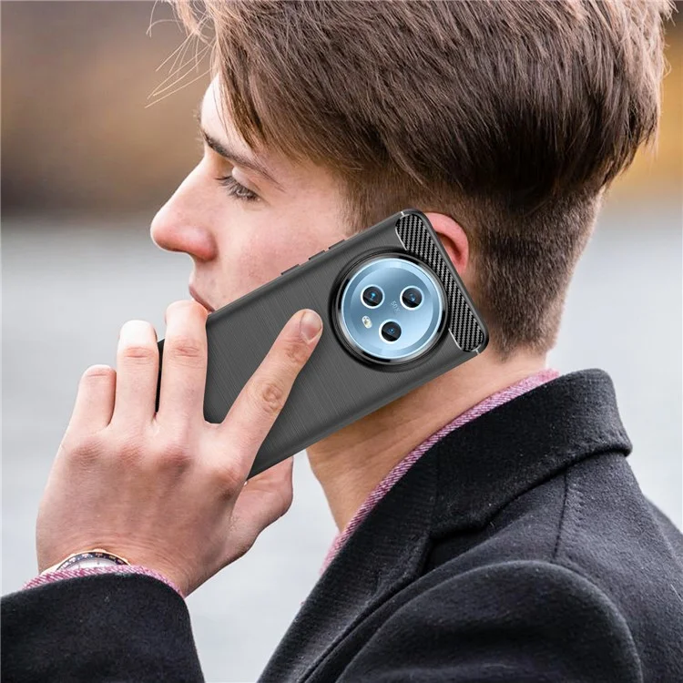 For Honor Magic5 TPU Phone Case Brushed Carbon Fiber Texture Protective Phone Cover - Black