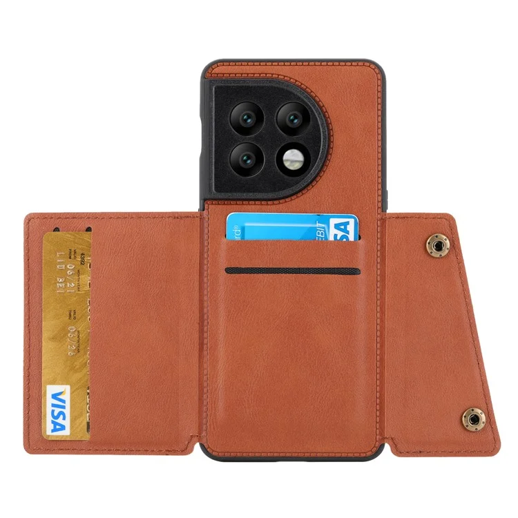 Per OnePlus 11 5G Card Holder Phone Case PU Leather Coated TPU Kickstand Case con Car Mount Metal Sheet - Light Brown