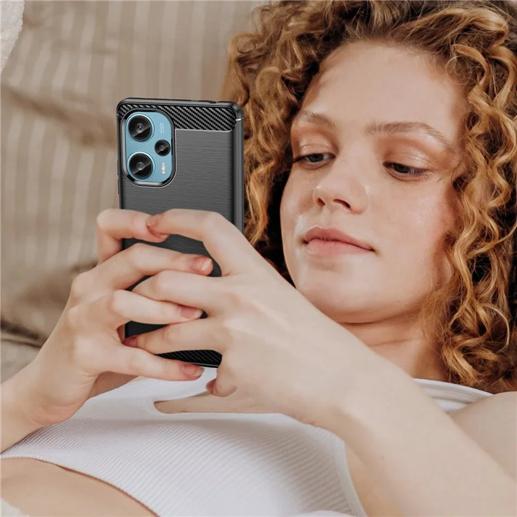 Para Xiaomi Redmi Note 12 Turbo / Poco F5 5G Textura de Fibra de Carbono Cepillado Funda Funda de Teléfono TPU - Negro