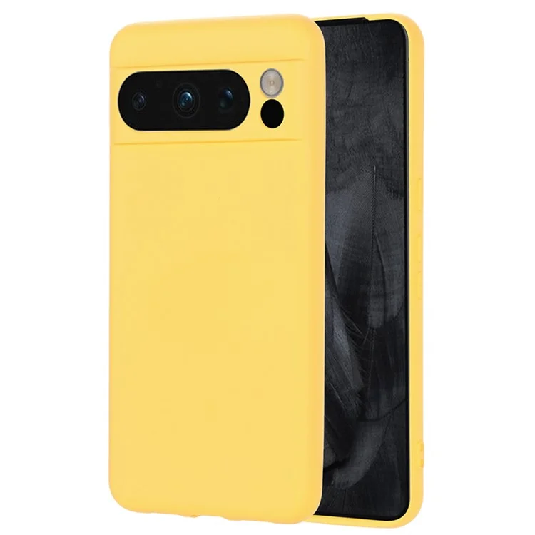 For Google Pixel 8 Pro Liquid Silicone Phone Case Anti-Scratch Back Cover with Soft Lining Design - Yellow
