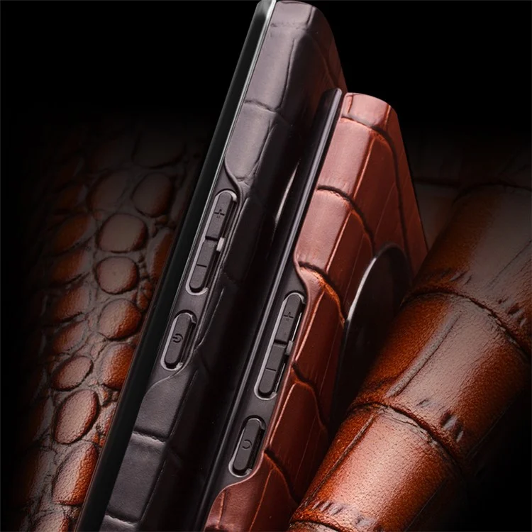 QIALINO Shockproof Case for Honor Magic5 Pro Genuine Cow Leather Cover Anti-Drop Crocodile Texture Phone Shell - Brown