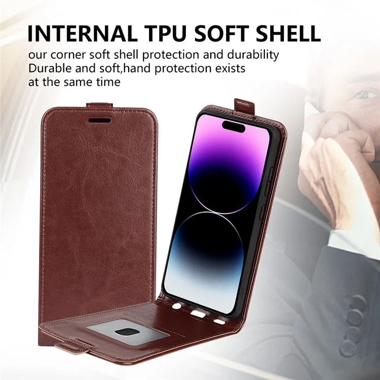 Para iPhone 15 Pro Capa Flip Vertical TPU+PU Leather Phone Shell Mobile Phone Cover com Slots para Cartão - Marrom