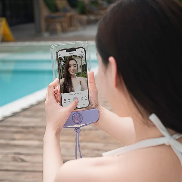 IPX8 wasserdichte Handyhülle für Telefone bis zu 7,2'' Süßer Bär Transparente TPU Schwimmende Handyhülle mit Touchscreen - Pink