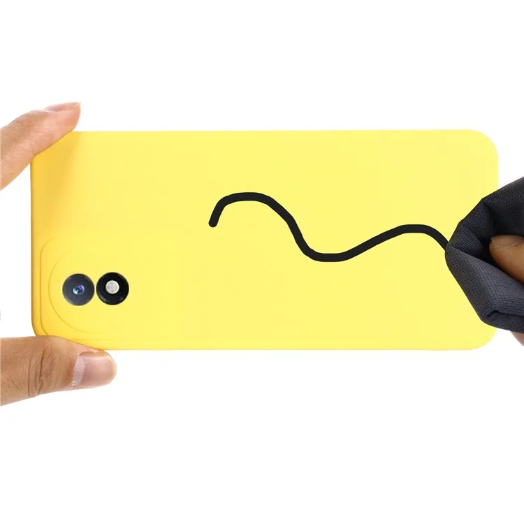 Para vivo Y11 (2023) / Y02A 4G Funda para teléfono Forro suave Silicona líquida Cubierta antideslizante con correa - Amarillo