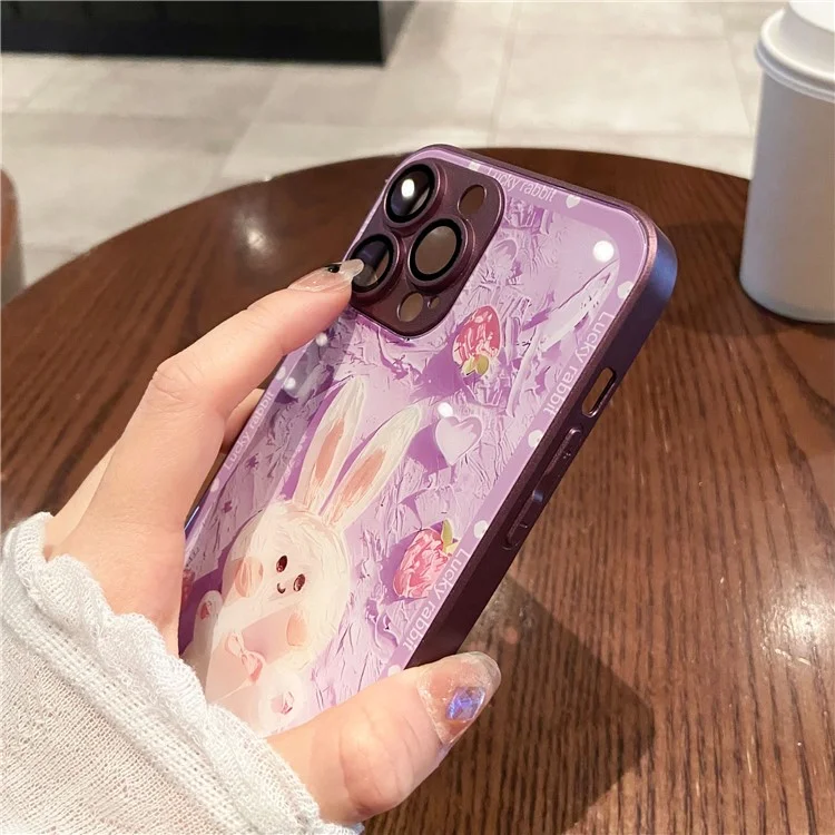 Pour iPhone 13 Pro Max Glass+TPU Phone Case Strawberry Rabbit Decor Metal Paint Design Phone Cover Shell - Purple