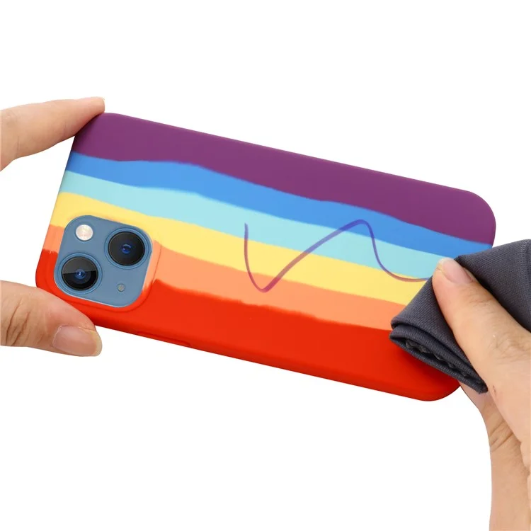 Custodia per telefono per iPhone 15 Rainbow Rubberized Liquid Silicone+PC Fiber Lining Back Cover - Rosso