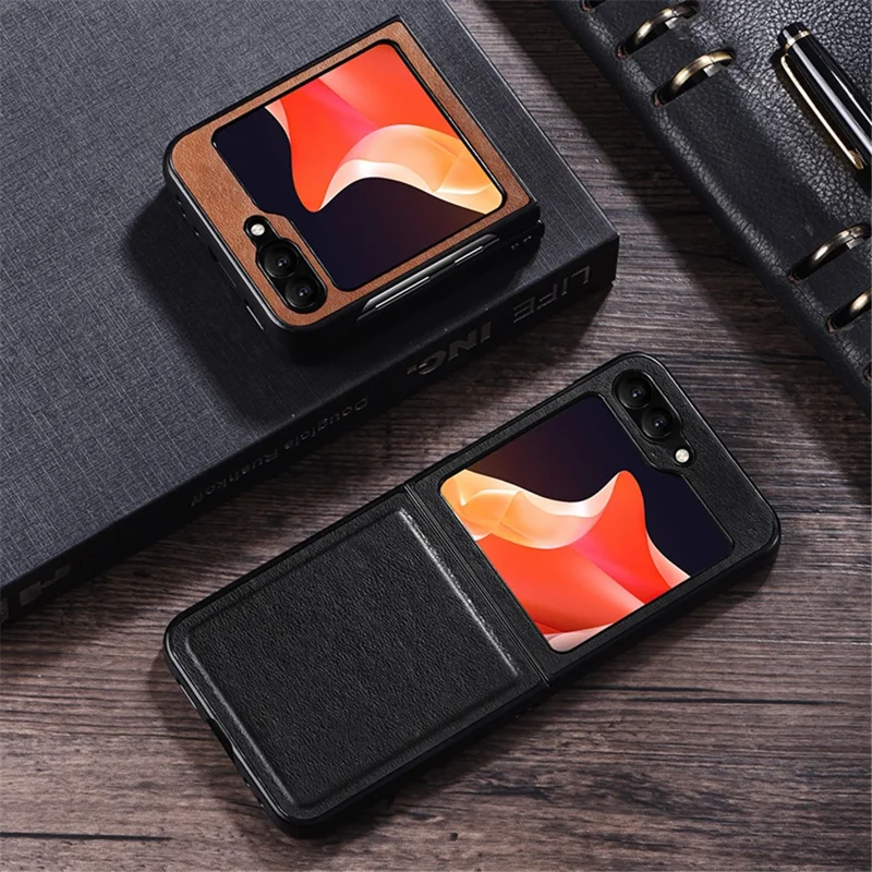 Para Samsung Galaxy Z Flip5 5G Capa de Telefone à Prova de Choque Revestida de Couro PU Capa Dura de PC Ultrafina - Preto