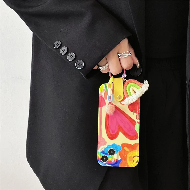 Pour iPhone 13 Soft TPU Phone Cover Heart Pattern Shockproof Cell Phone Case with Rainbow Decor