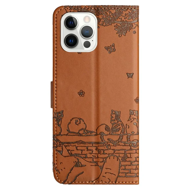 Pour iPhone 15 Pro Max Wall Cats Imprinted PU Leather Stand Phone Cover Wallet Case with Strap - Brown