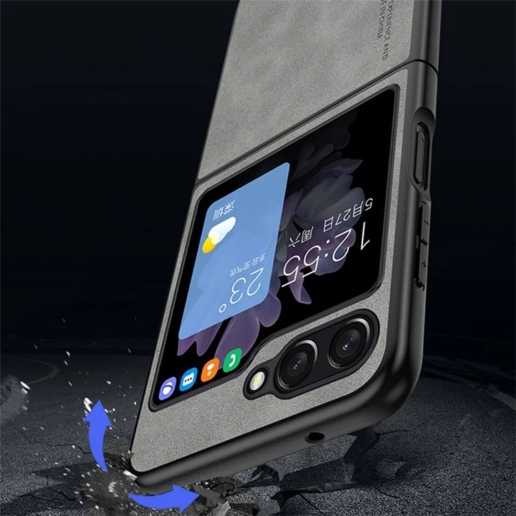 Pour Samsung Galaxy Z Flip5 5G Skin-Touch Feeling Cell Phone Case Anti-Scratch PU Leather+PC Phone Cover - Black